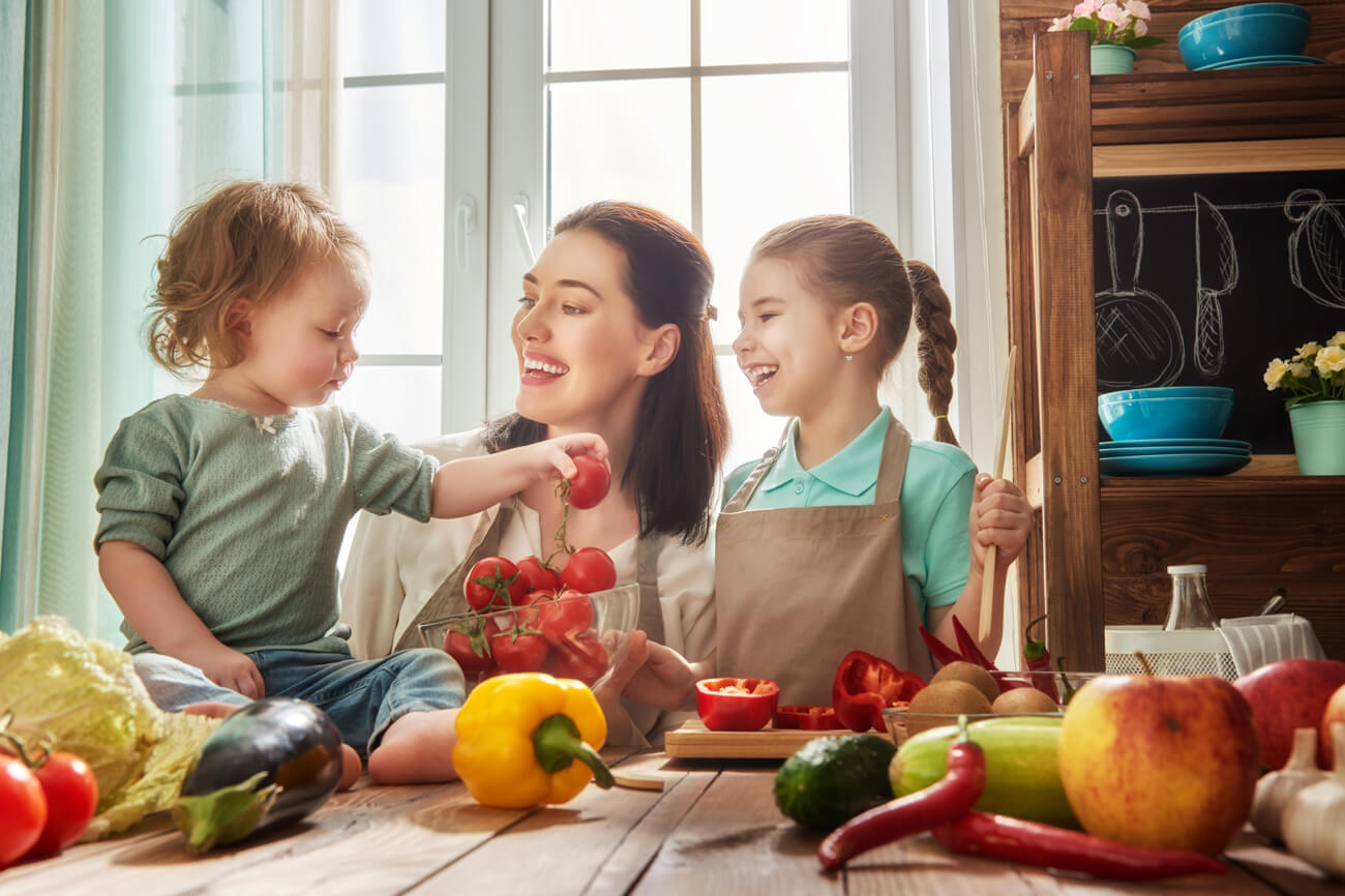 Five easy ways to eat more healthily as a family