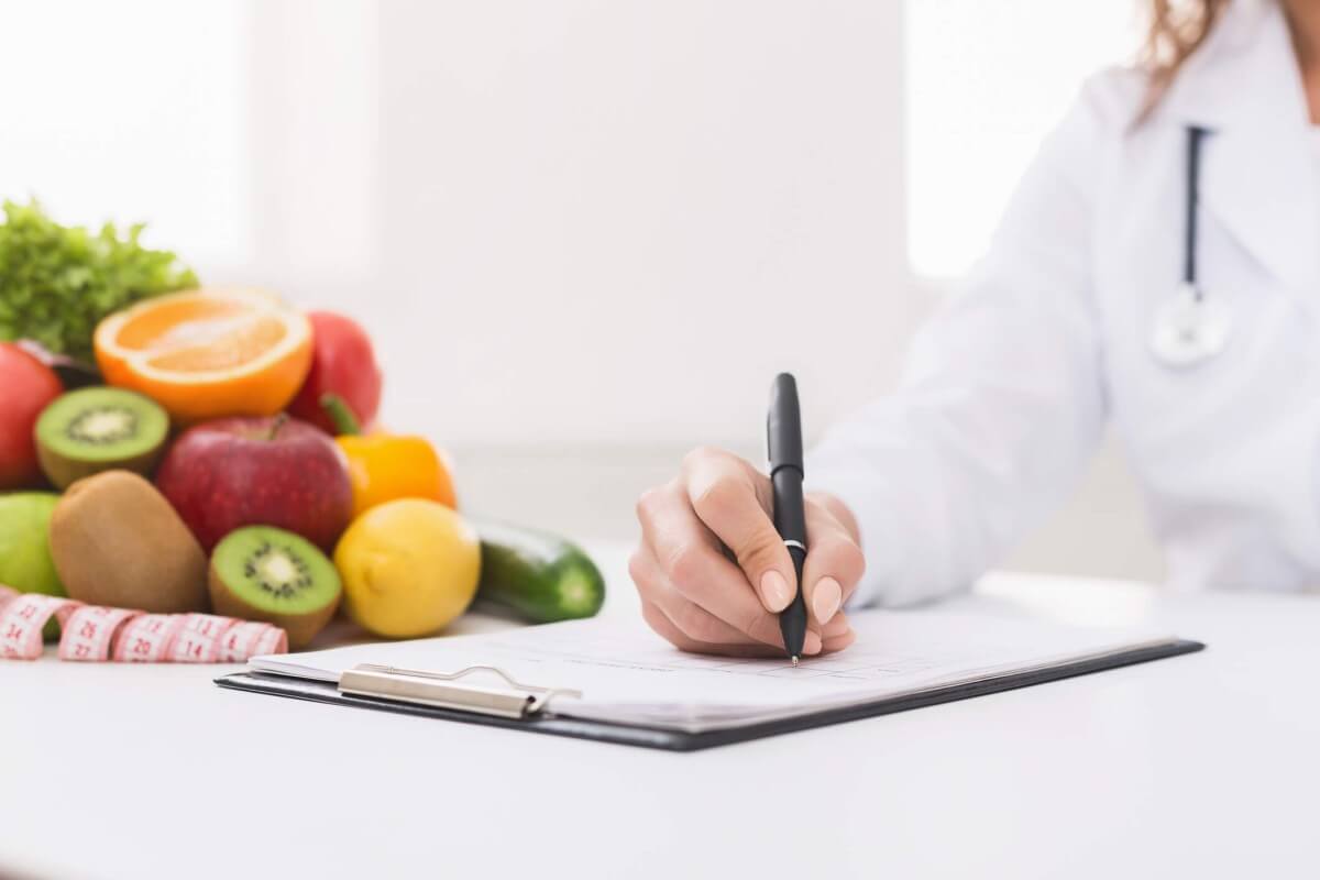 It's important to understand how professional nutrition training sets practitioners apart and how this structure protects clients and builds trust.