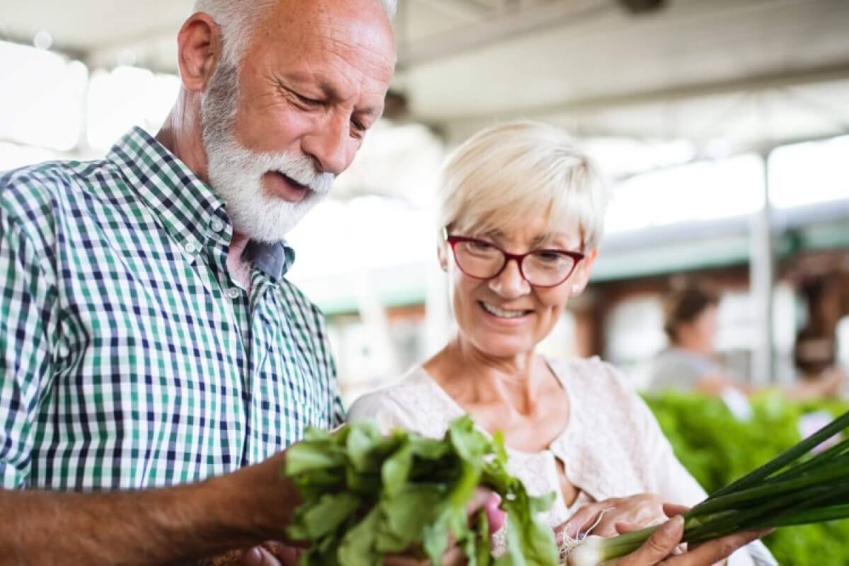 Generic diets often fail to reflect your body's needs. Evidence shows that personalised nutrition delivers better outcomes.