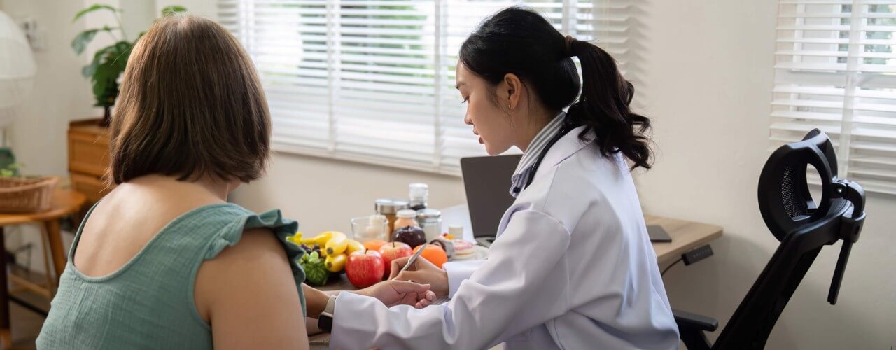 Ever wondered if there’s a way to support your health that blends the best of science with a holistic, practical approach? Nutritional therapy does exactly that, focusing on supporting your body’s natural ability to heal while helping you build healthier habits that last.